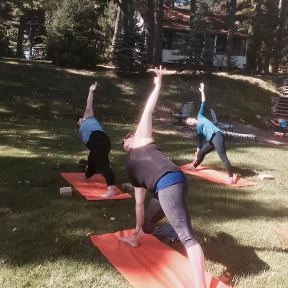 wake-up-vinyasa-flow-yoga